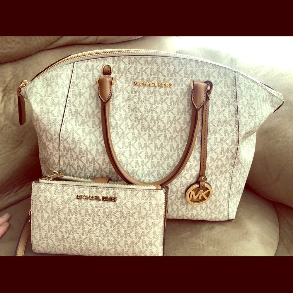 Michael Kors bag combo